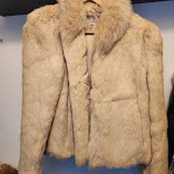 VTG Cream Rabbit Coat Women's Size M 100% Rabbit Fur - Picture 2 of 5